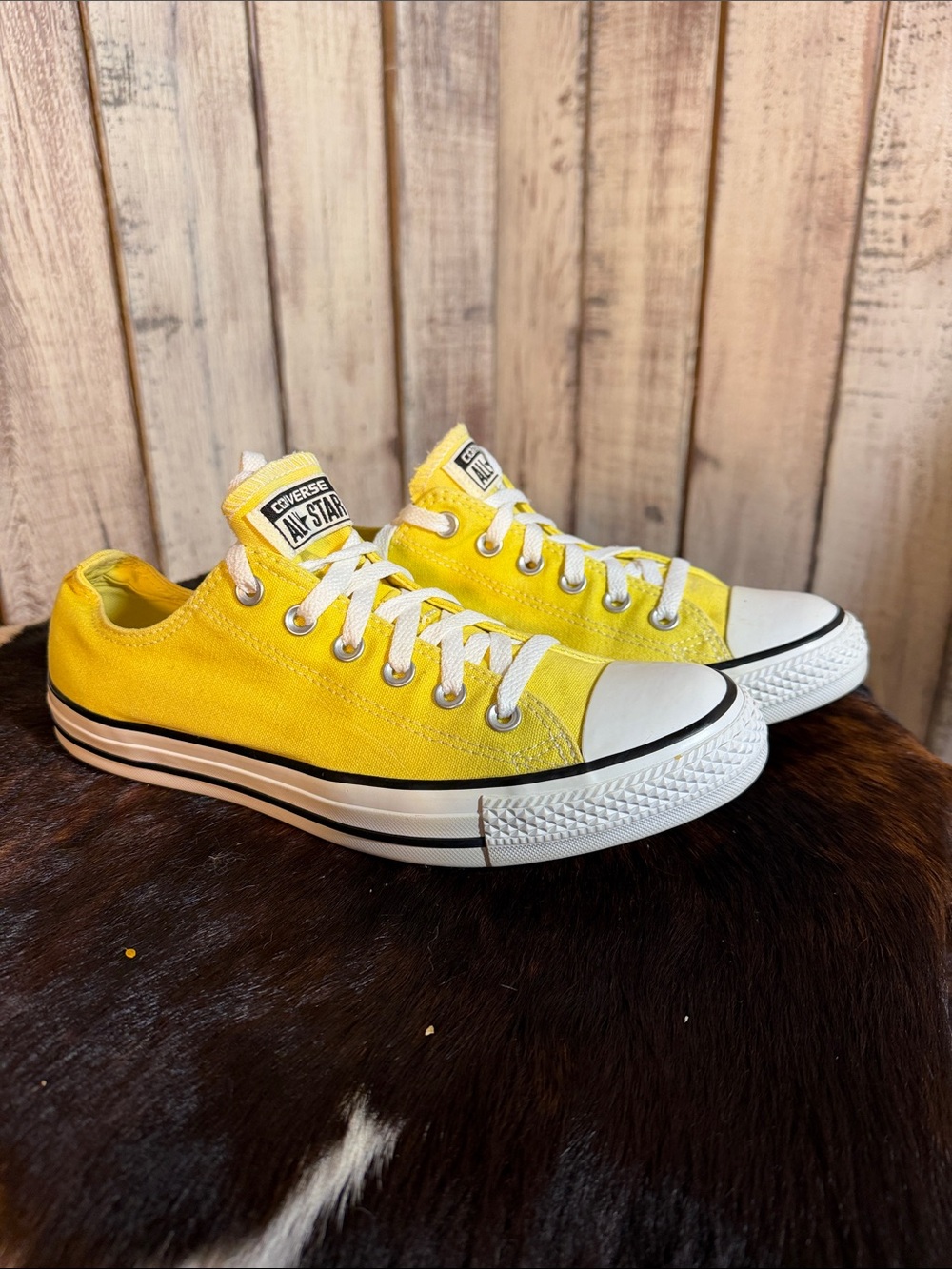 Converse Low Top Sneakers - Yellow and White